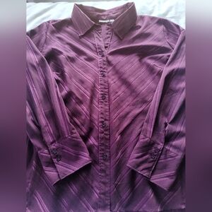 Apt. 9 Ladies Button Up Blouse. Size 2X. Long Sleeves.